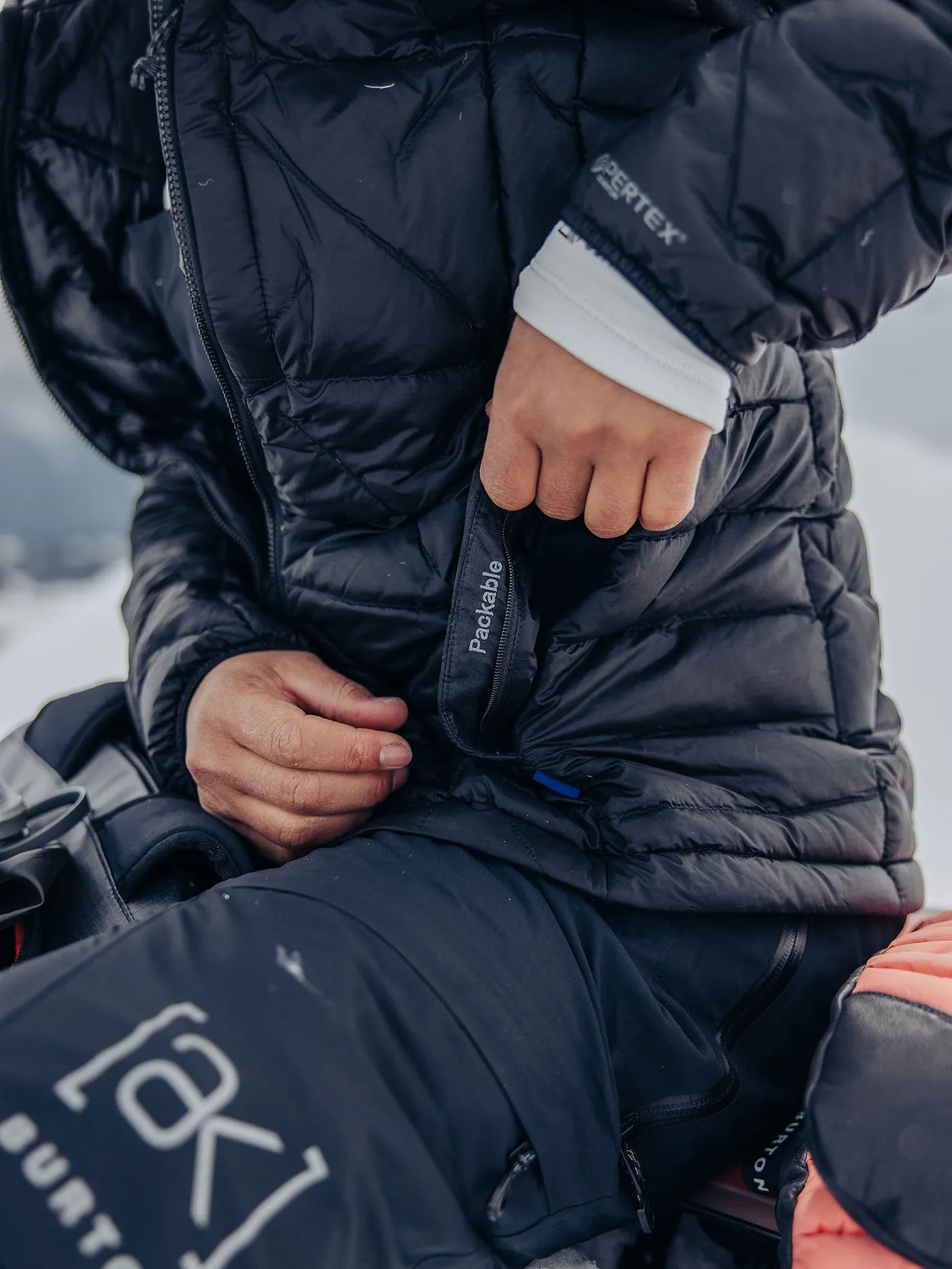 [ak] Baker Hooded Down Jacket (Women)