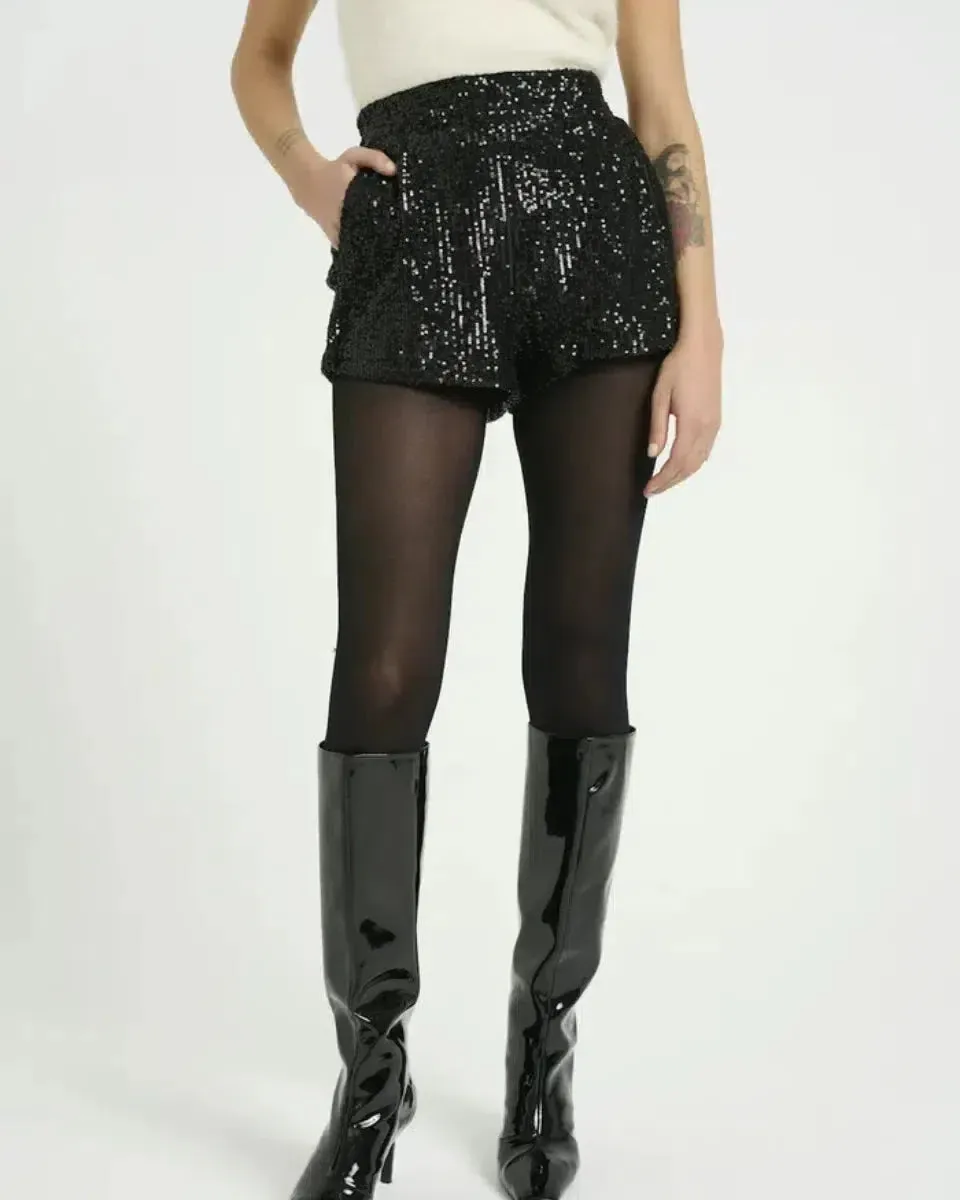 Selora – Sequin details – Velvet party shorts