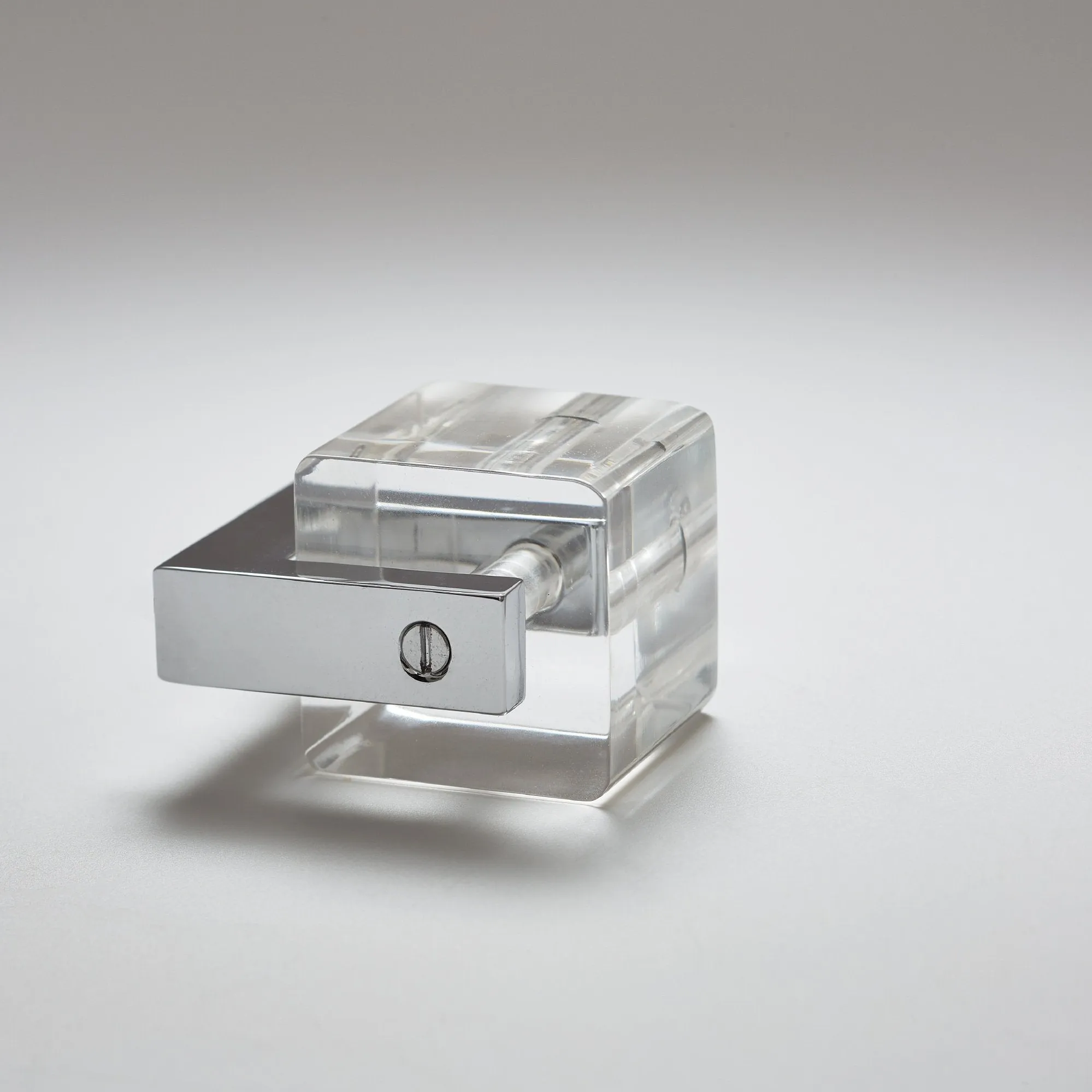 Transparency Series T12 Cabinet Knob