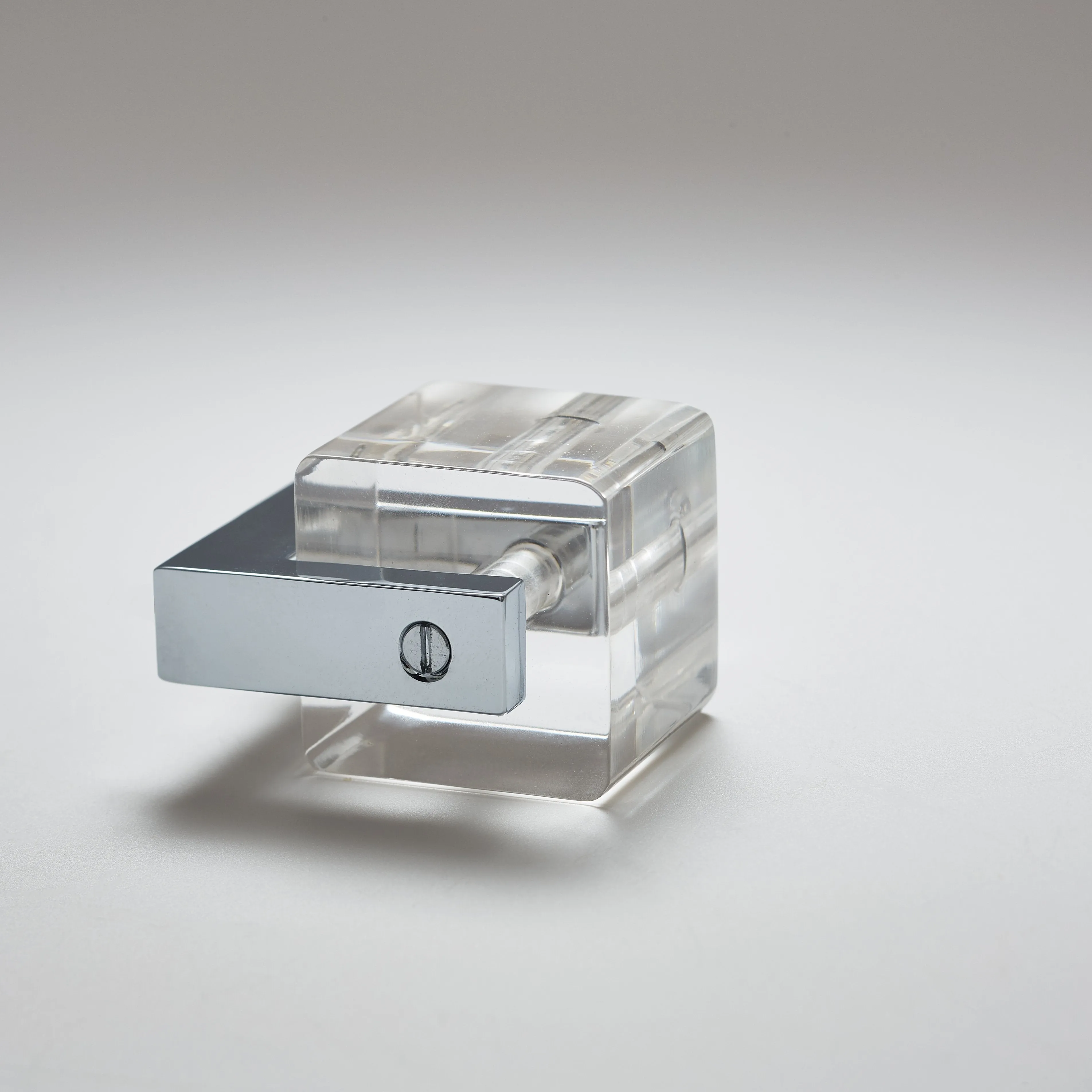 Transparency Series T12 Cabinet Knob